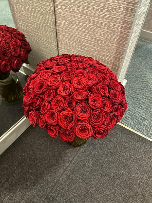 Luxury Red Naomi Roses Bouquet