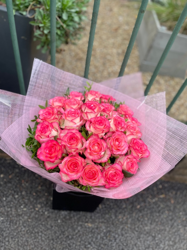 White Rose With Pink Tip Bouquet